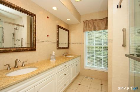 25 Hamden Hills Drive Hamden CT 06518