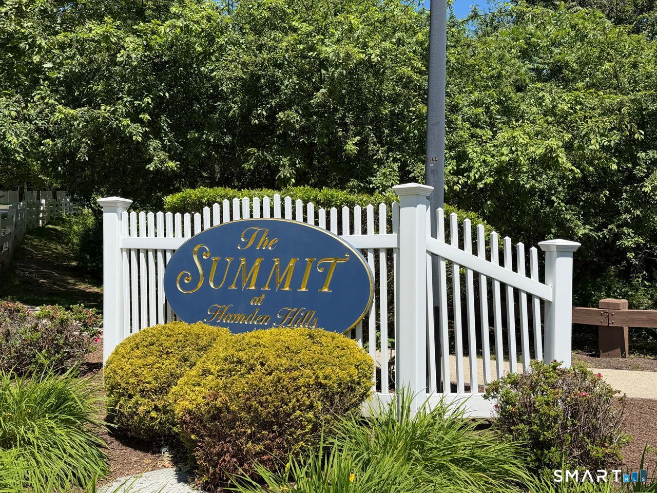 25 Hamden Hills Drive Hamden CT 06518