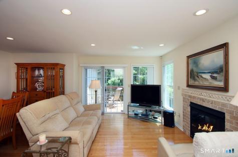 25 Hamden Hills Drive Hamden CT 06518