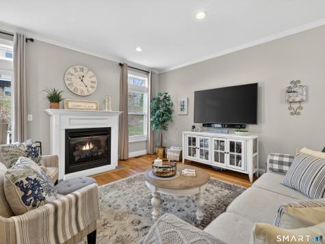 11 Village Crossing East Lyme CT 06357