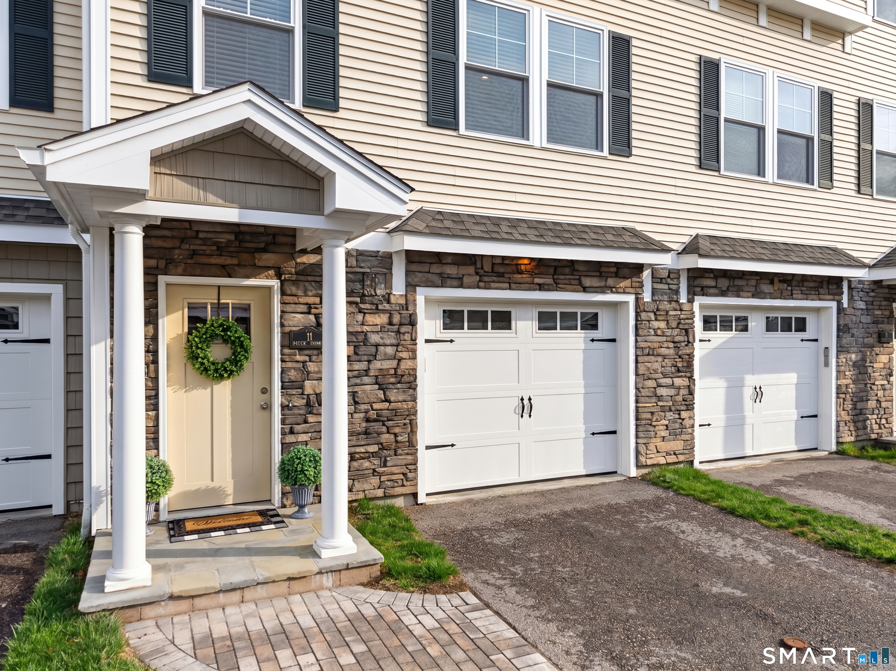 11 Village Crossing East Lyme CT 06357