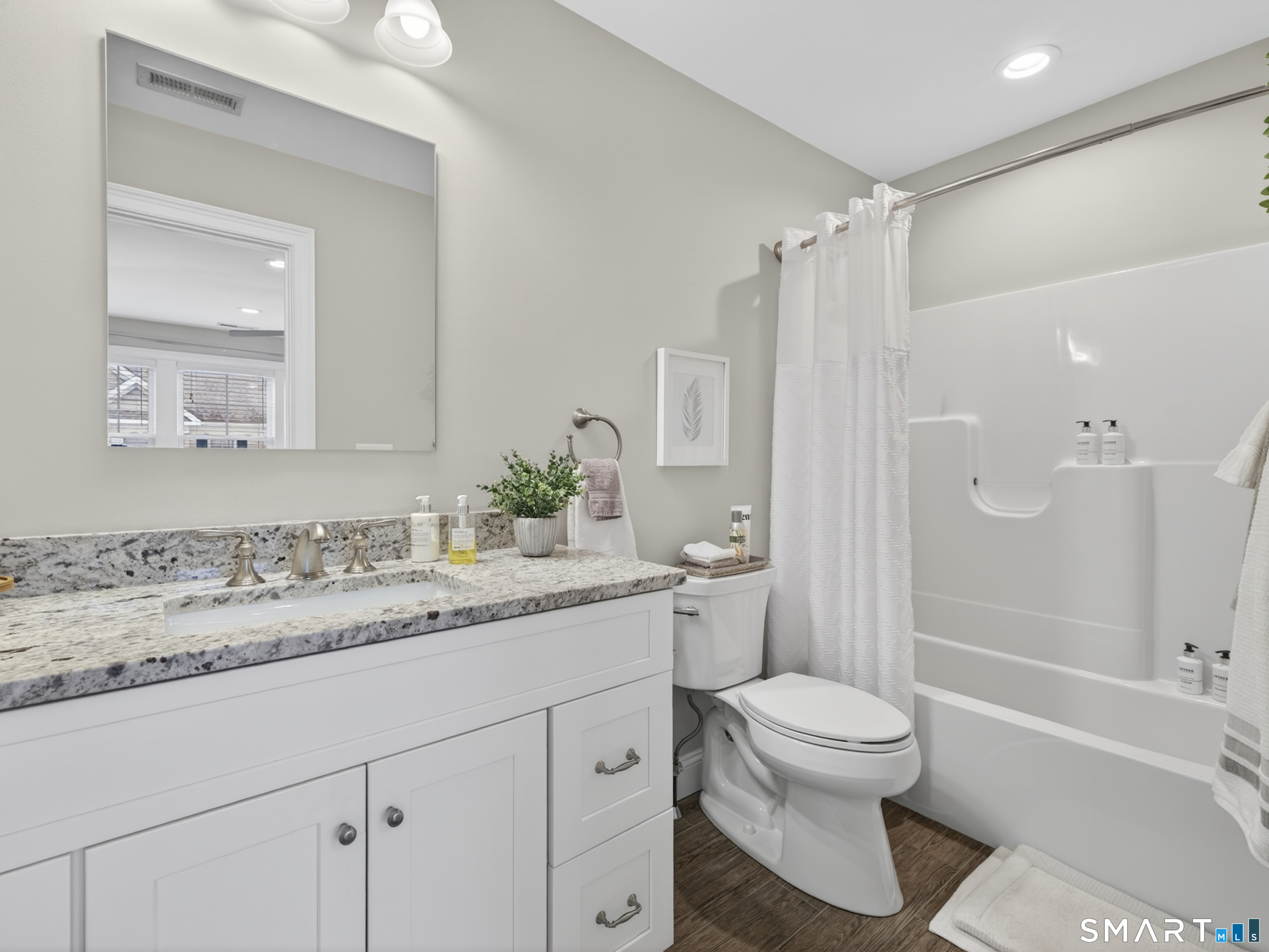 11 Village Crossing East Lyme CT 06357