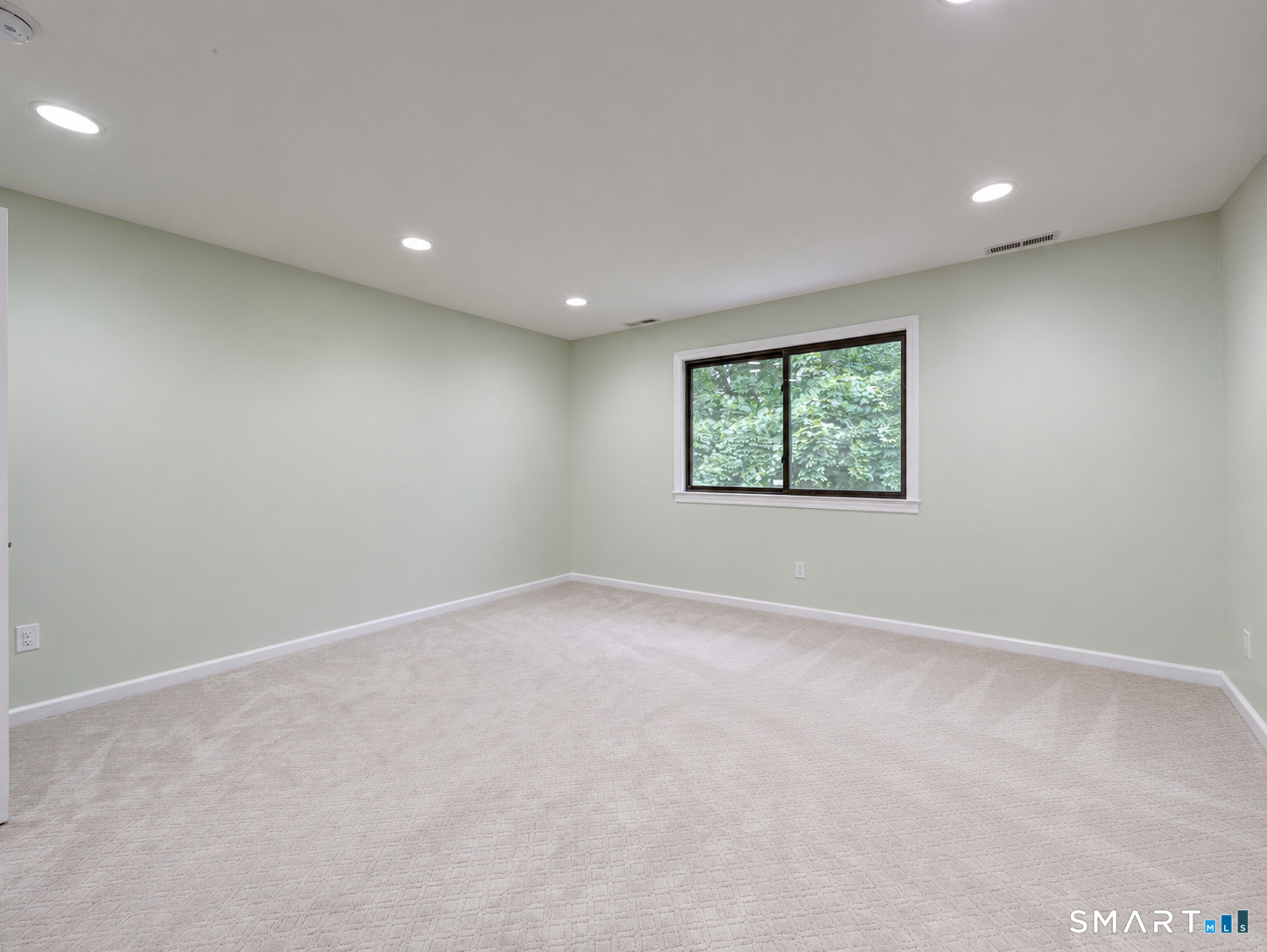 704 Mill Pond Drive South Windsor CT 06074