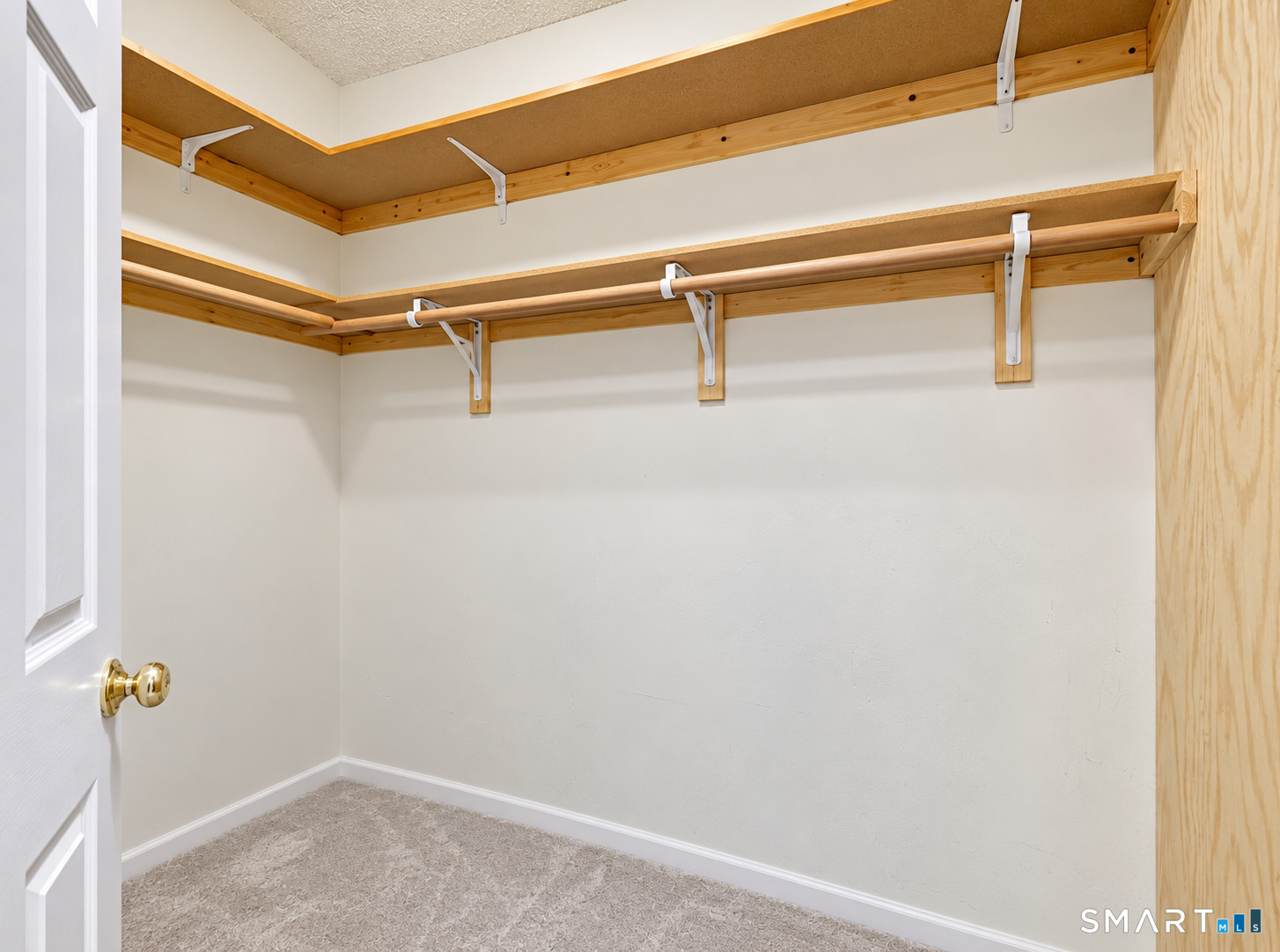 704 Mill Pond Drive South Windsor CT 06074