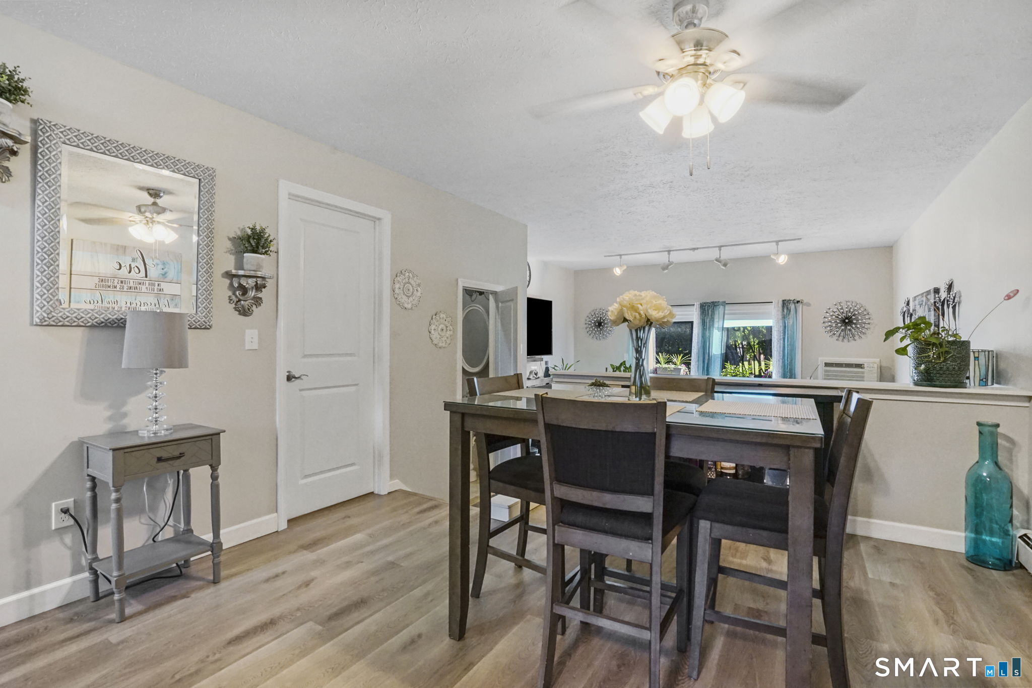 1431 Farmington Avenue Farmington CT 06032