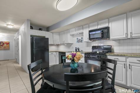 663 West Avenue Milford CT 06461