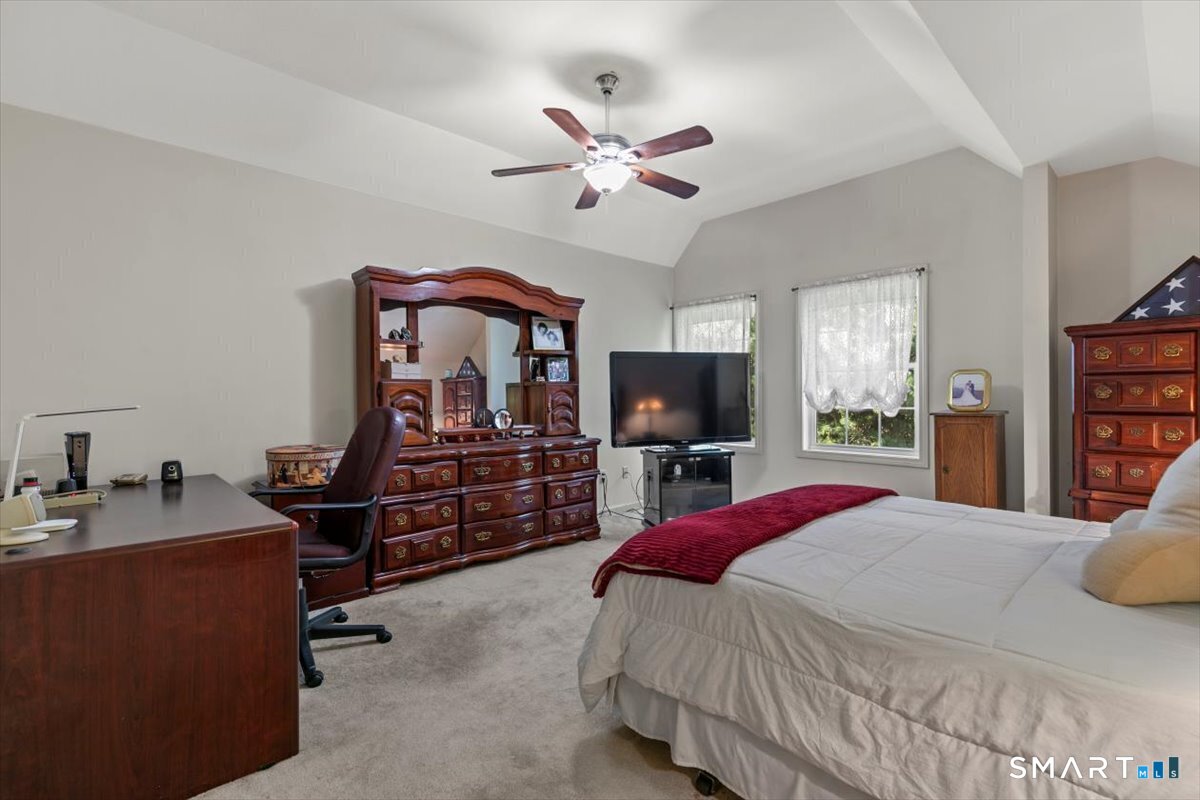 663 West Avenue Milford CT 06461
