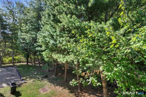 663 West Avenue Milford CT 06461