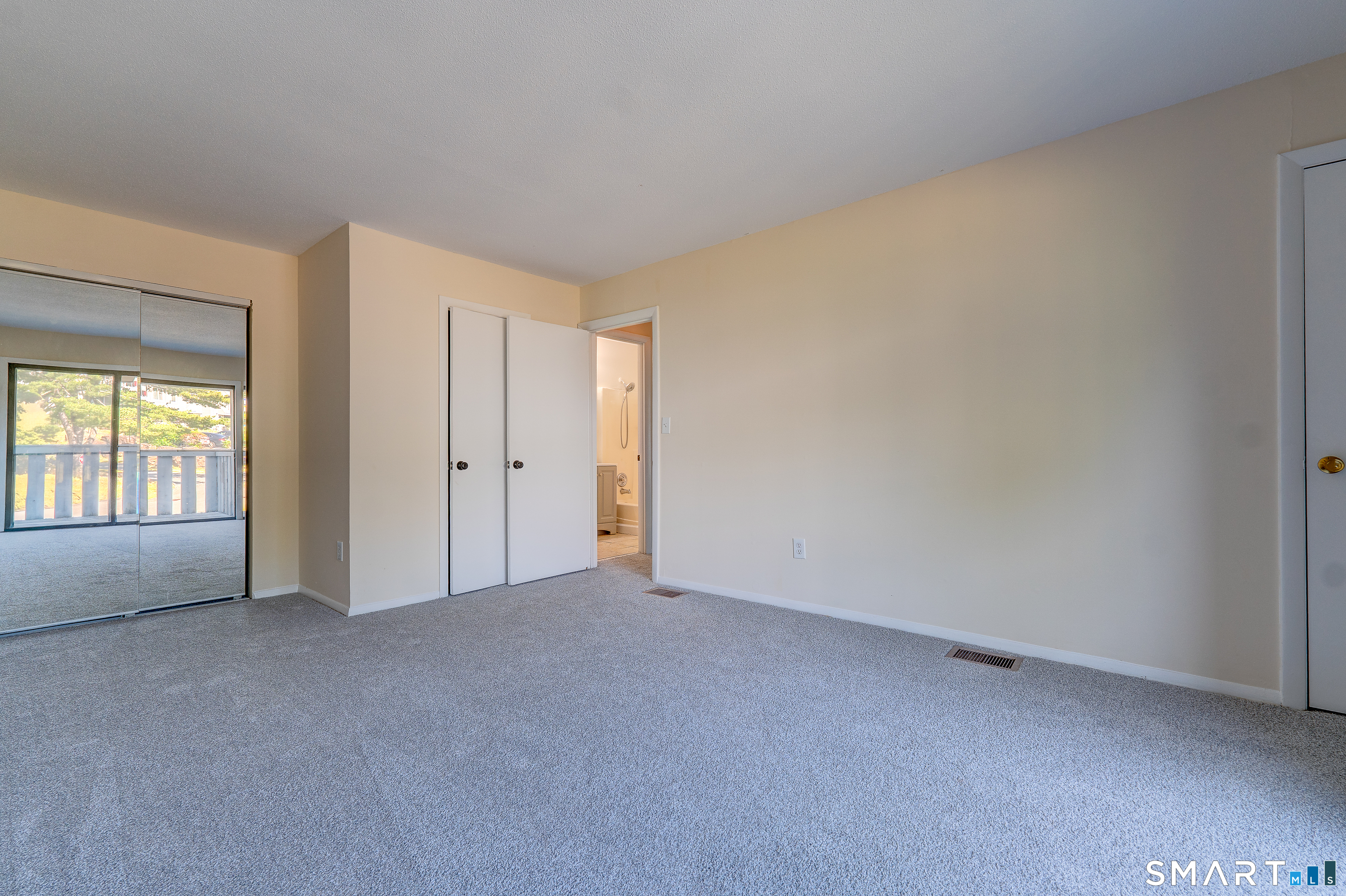 4 Birch Lane East Haven CT 06513