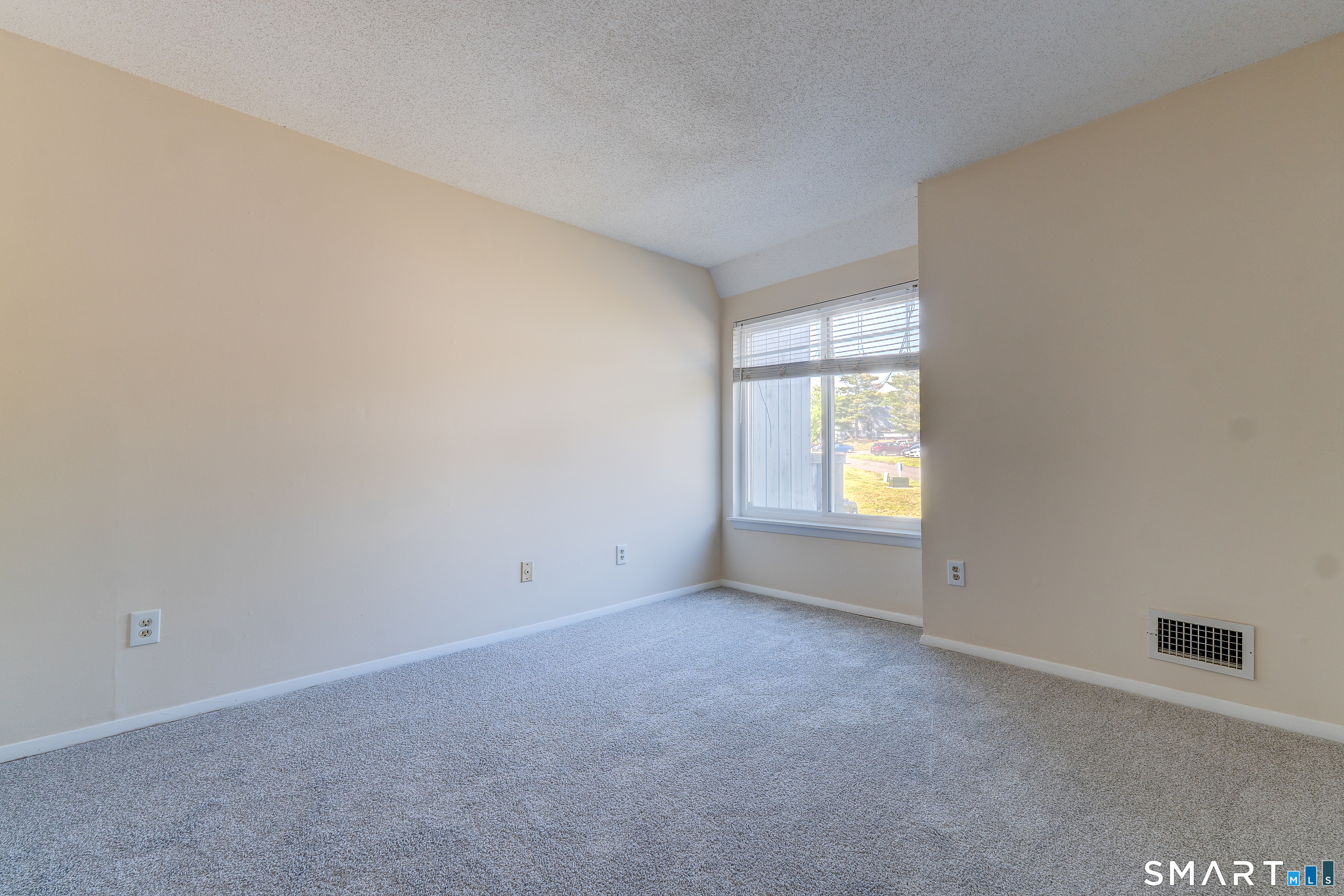 4 Birch Lane East Haven CT 06513