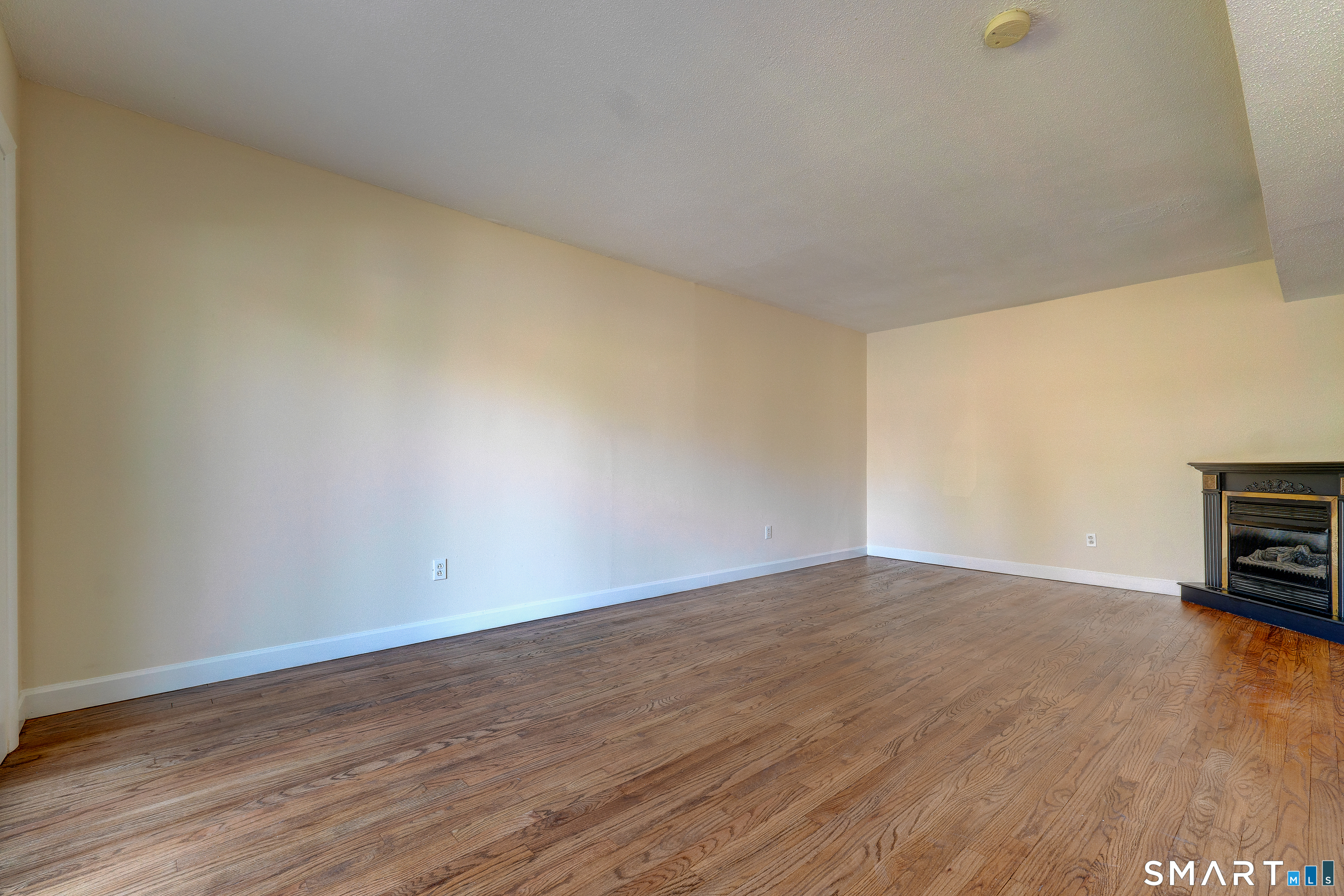 4 Birch Lane East Haven CT 06513