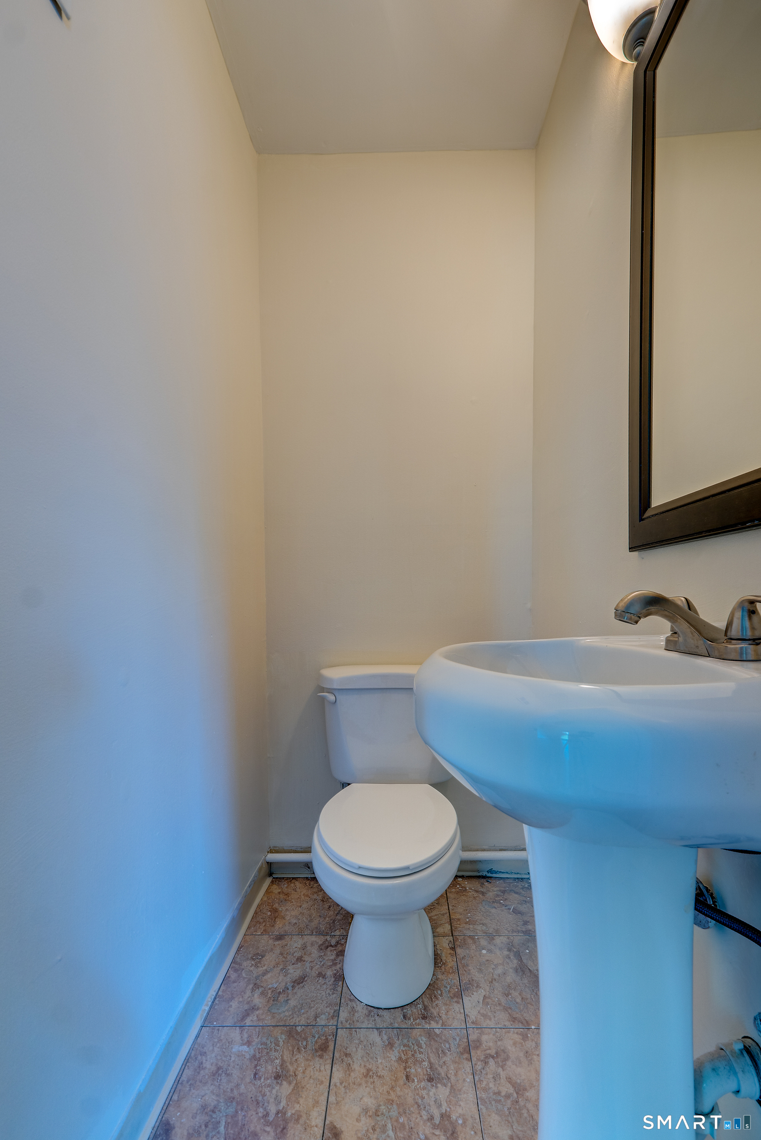 4 Birch Lane East Haven CT 06513