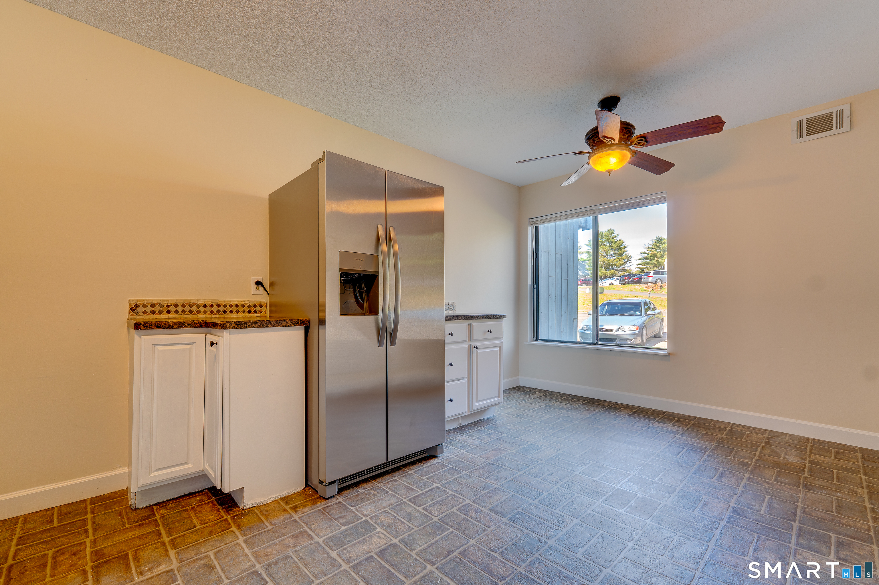 4 Birch Lane East Haven CT 06513