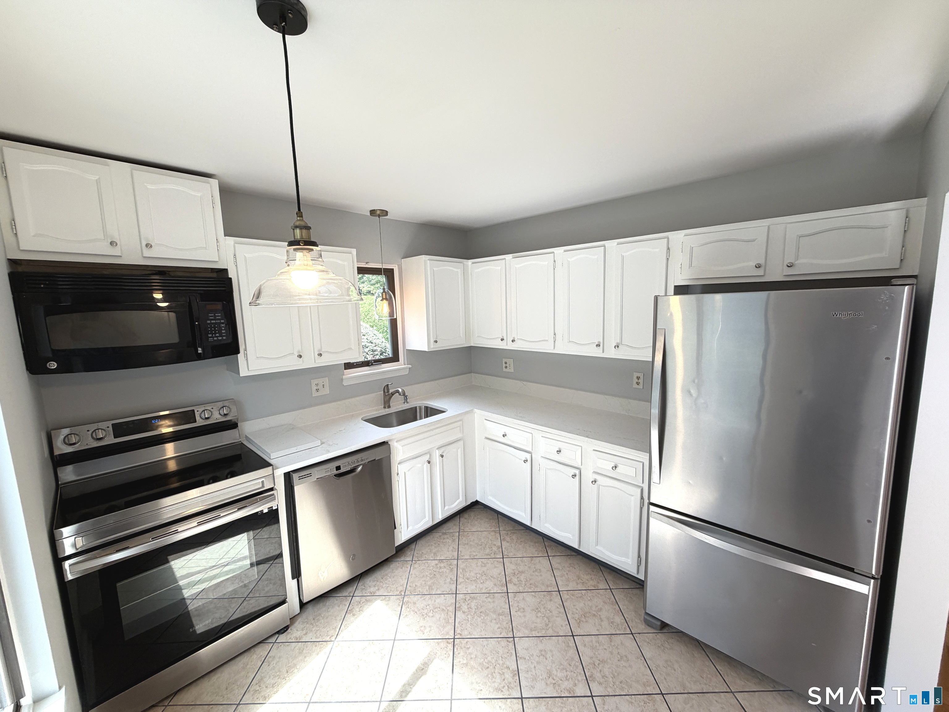 11 Acorn Lane Brookfield CT 06804