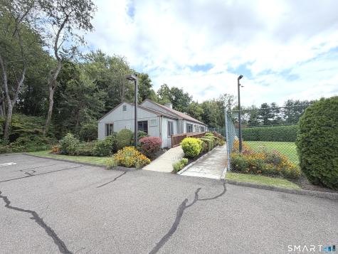 11 Acorn Lane Brookfield CT 06804