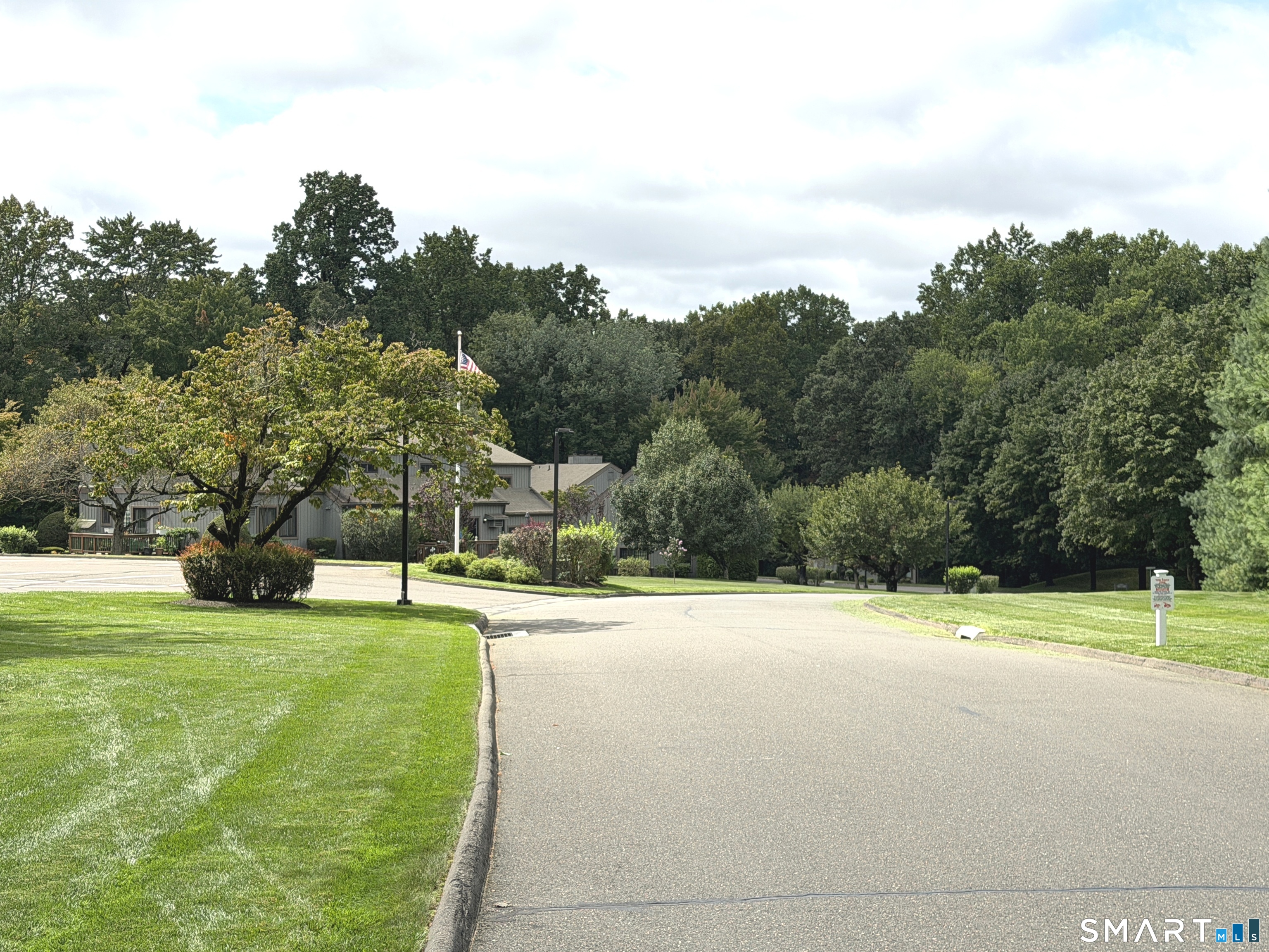 11 Acorn Lane Brookfield CT 06804