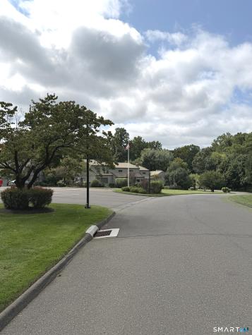 11 Acorn Lane Brookfield CT 06804