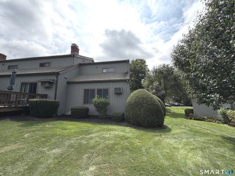 11 Acorn Lane Brookfield CT 06804