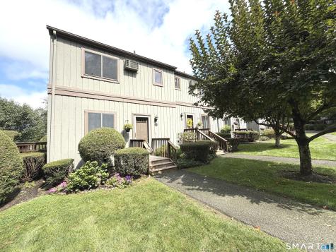 11 Acorn Lane Brookfield CT 06804