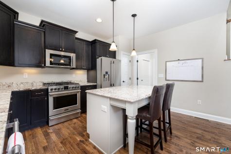 144 Mulholland Way North Haven CT 06473