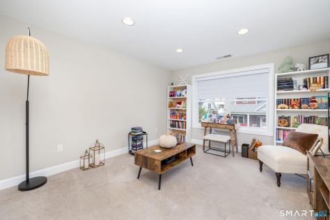 144 Mulholland Way North Haven CT 06473