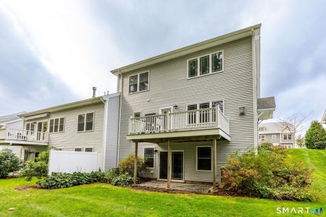 144 Mulholland Way North Haven CT 06473
