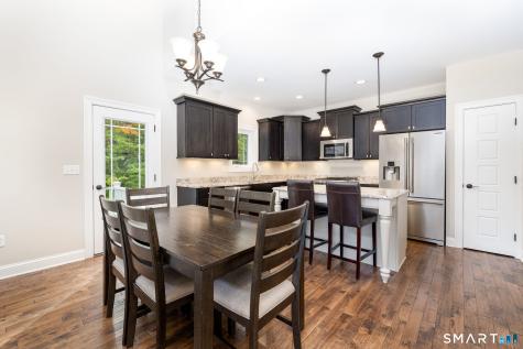144 Mulholland Way North Haven CT 06473
