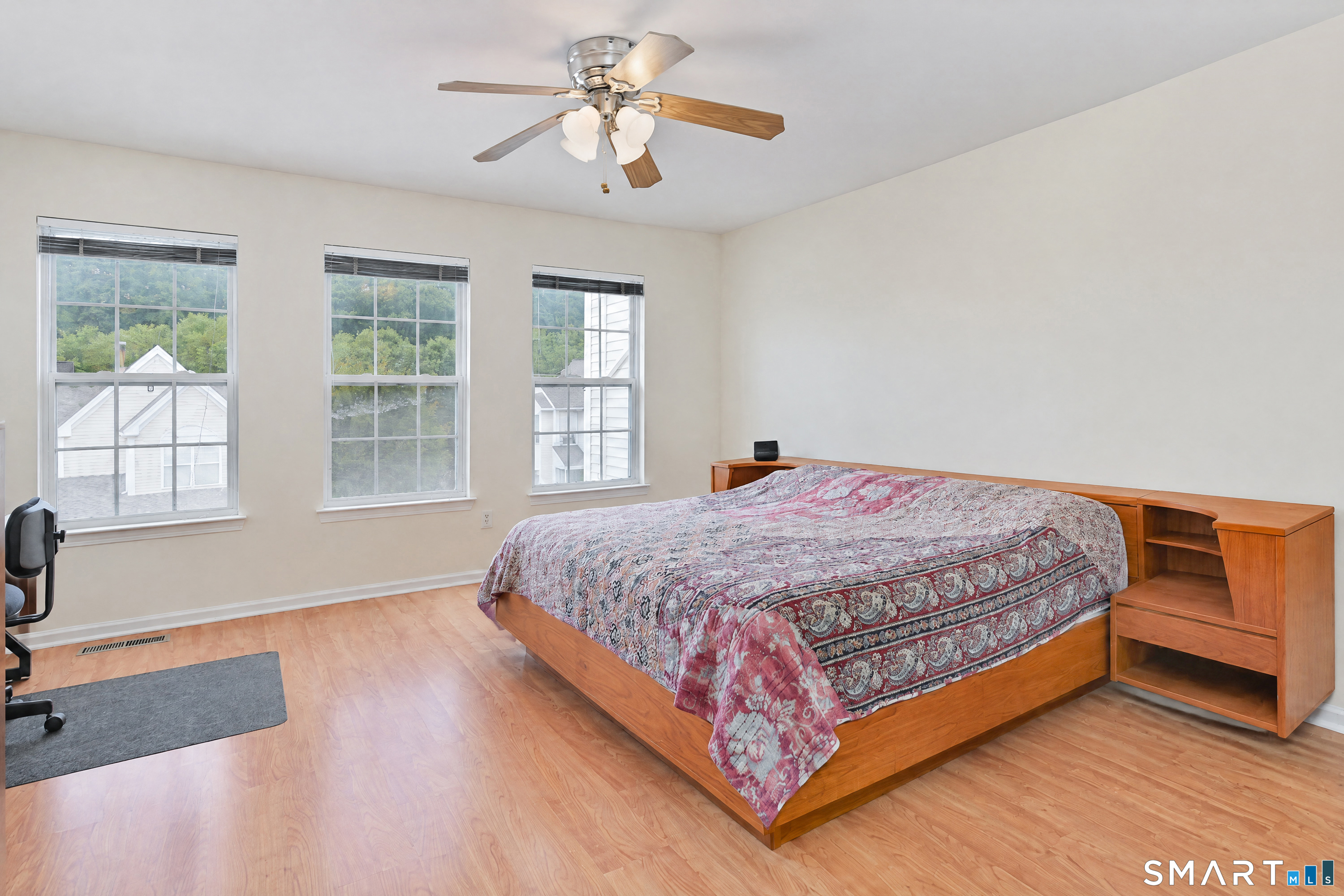 1703 Eaton Court Danbury CT 06811