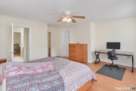 1703 Eaton Court Danbury CT 06811