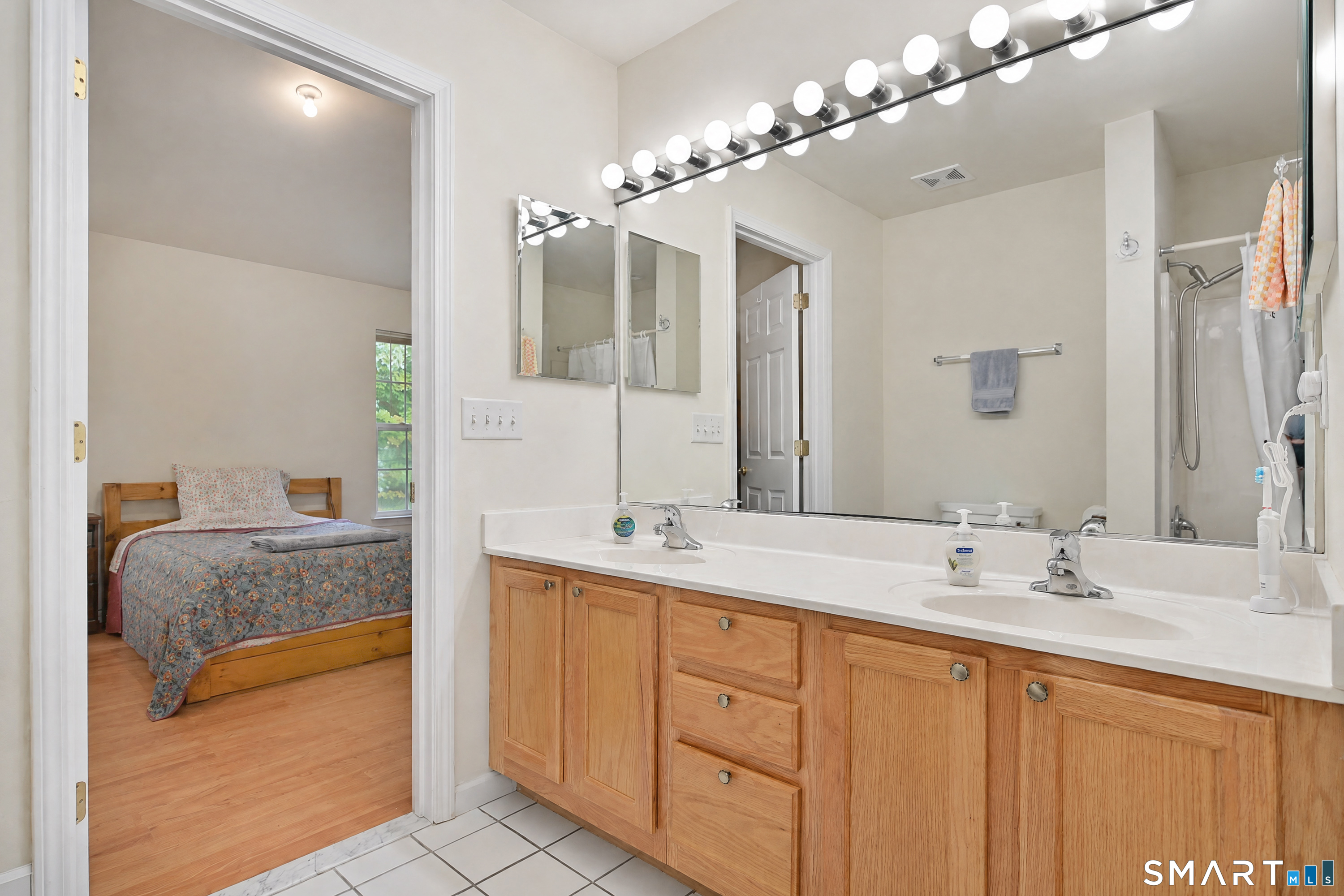1703 Eaton Court Danbury CT 06811