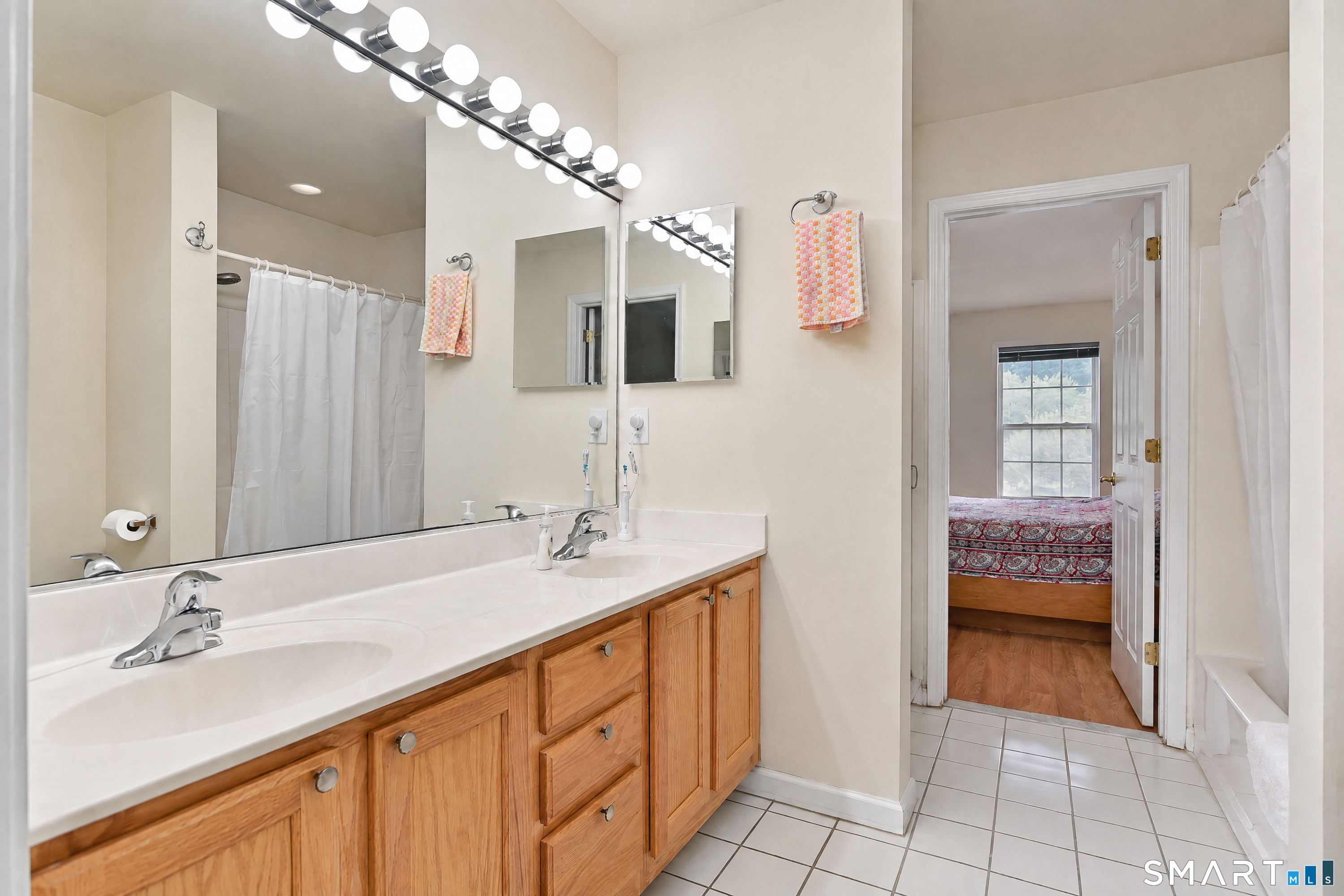 1703 Eaton Court Danbury CT 06811