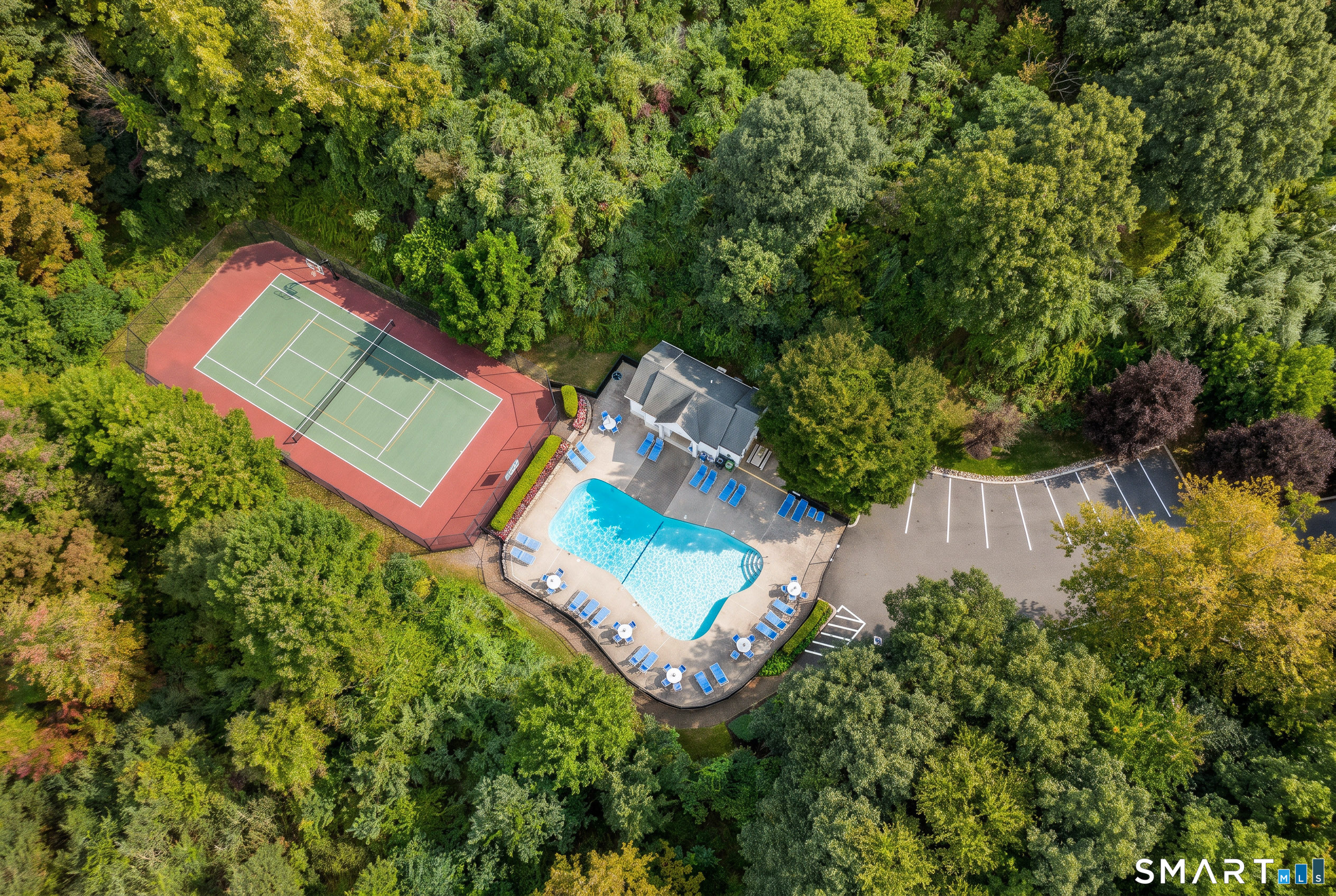 1703 Eaton Court Danbury CT 06811