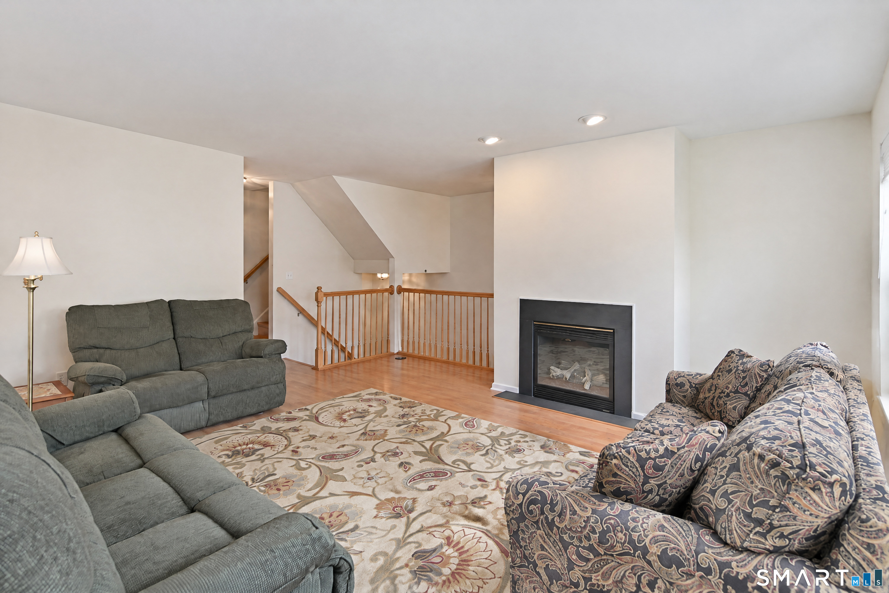 1703 Eaton Court Danbury CT 06811