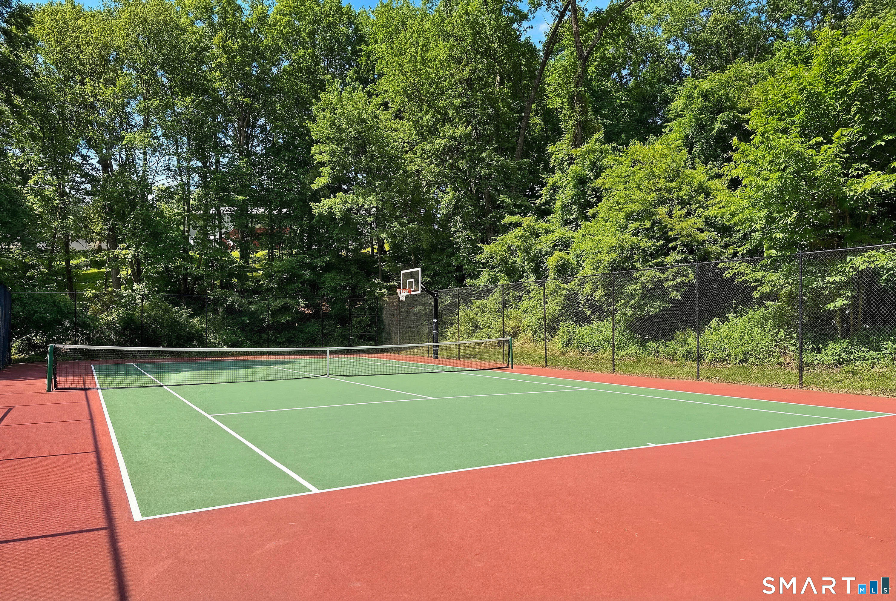 1703 Eaton Court Danbury CT 06811