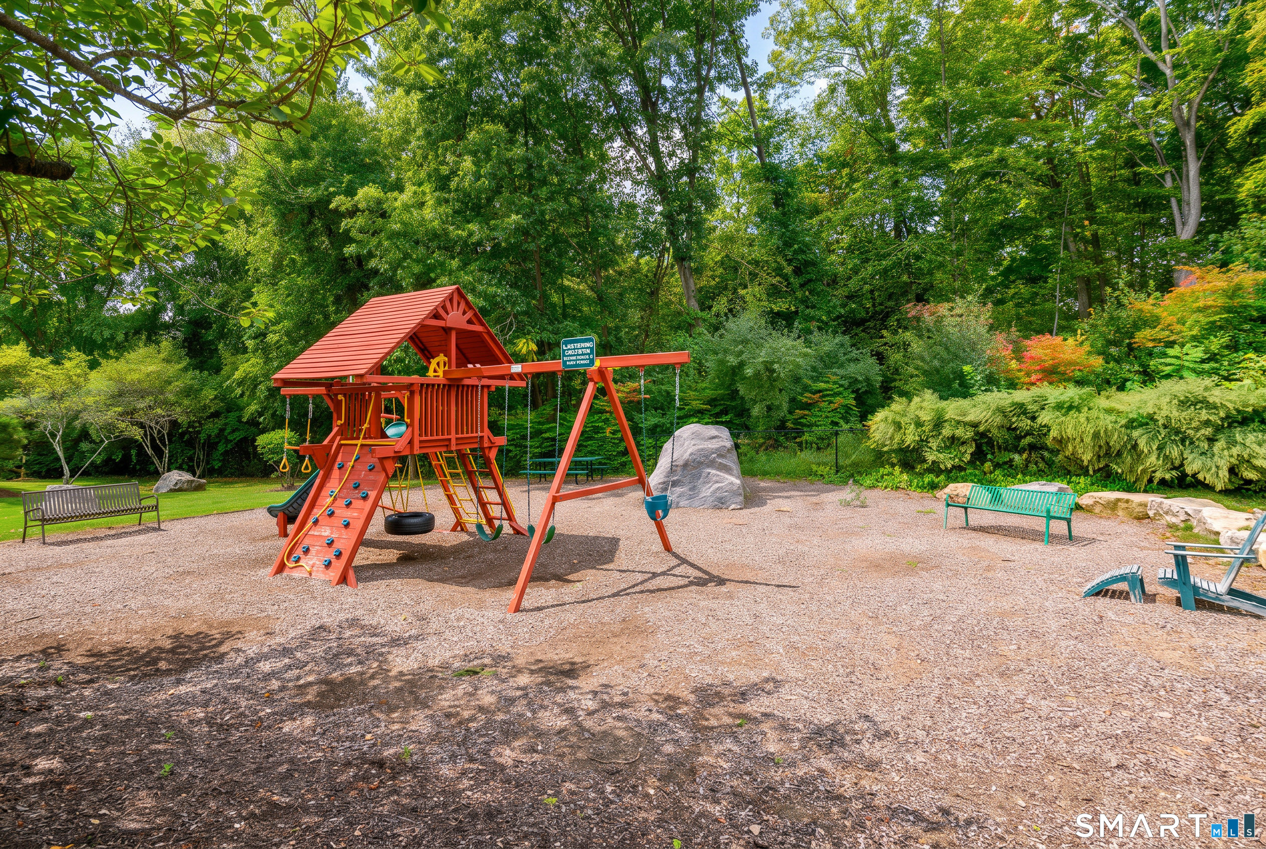 1703 Eaton Court Danbury CT 06811