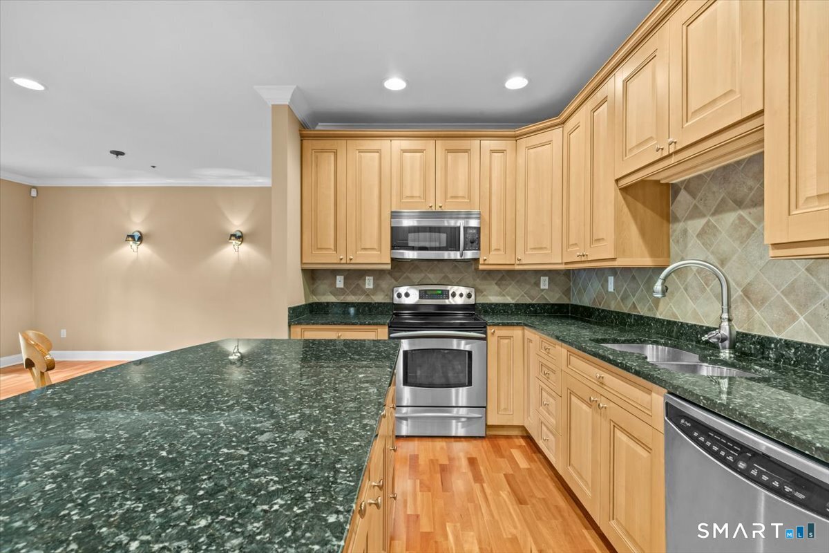1280 Asylum Avenue Hartford CT 06105