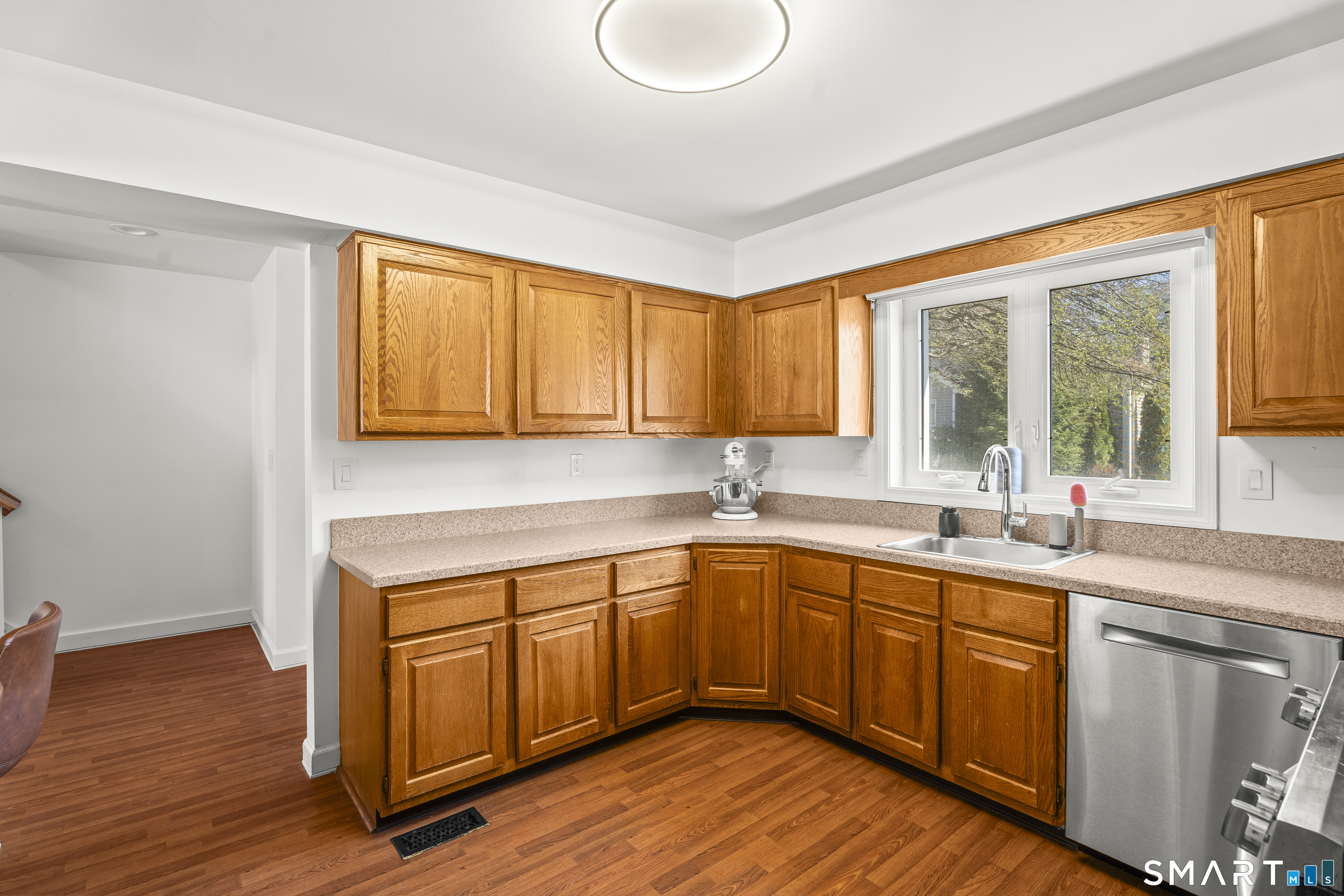 184 Main Street Manchester CT 06042