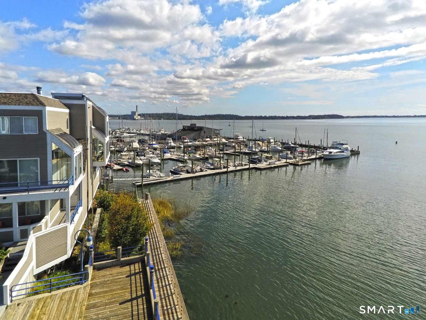 21 Harbour Close New Haven CT 06405