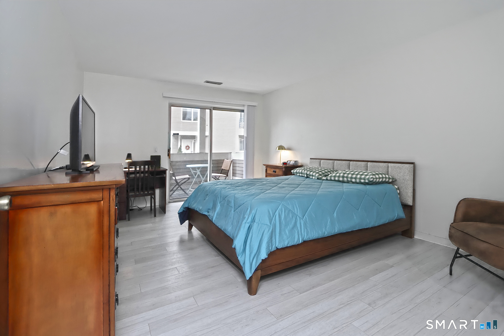 21 Harbour Close New Haven CT 06405