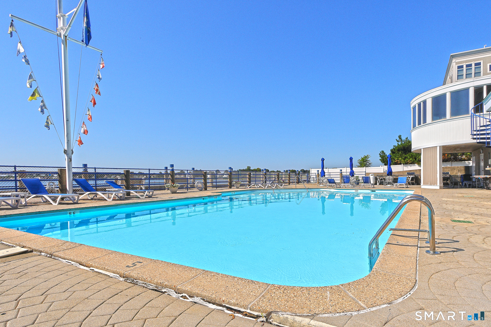 21 Harbour Close New Haven CT 06405