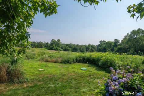 65 Long Hill Farm Unit 65 Guilford CT 06437