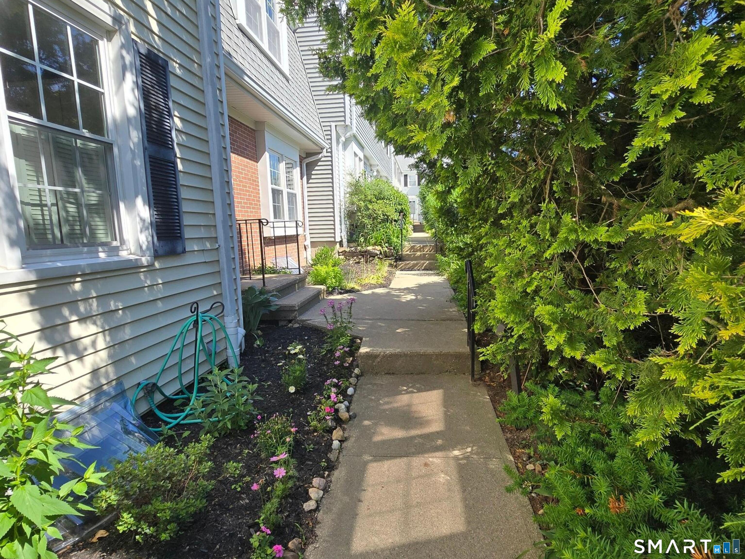 24 Tapping Reeve Village Litchfield CT 06759
