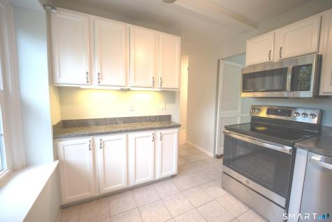 24 Tapping Reeve Village Litchfield CT 06759