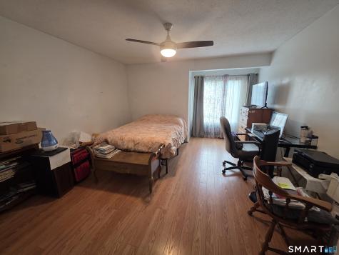 40 Crest Street West Haven CT 06516