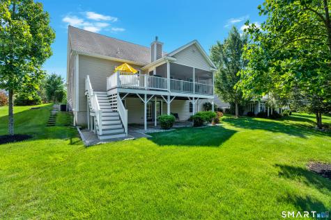 10 Crestview Drive Middlefield CT 06481