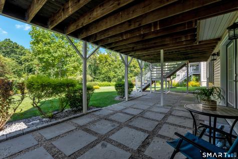 10 Crestview Drive Middlefield CT 06481