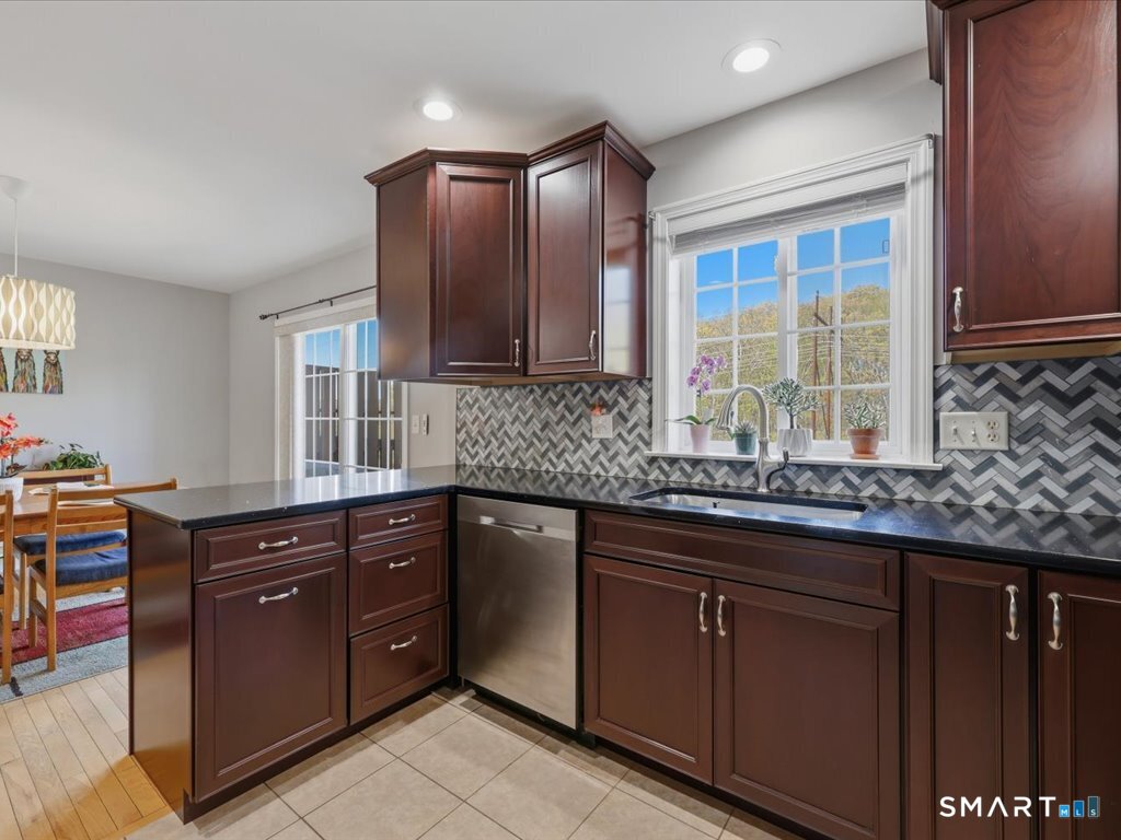 160 Briar Lane Norwich CT 06360