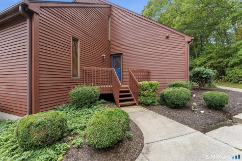 97 West Main Street East Lyme CT 06357