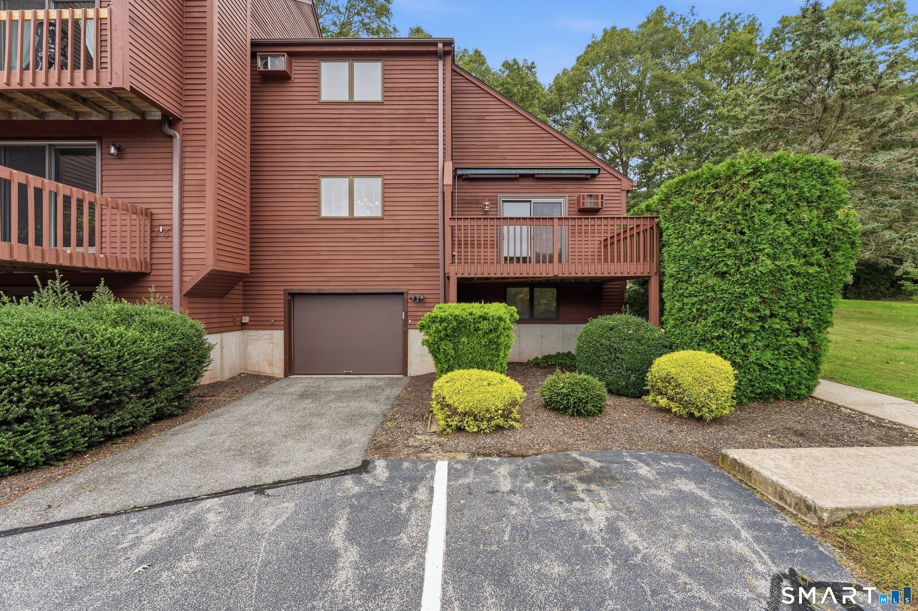 97 West Main Street East Lyme CT 06357
