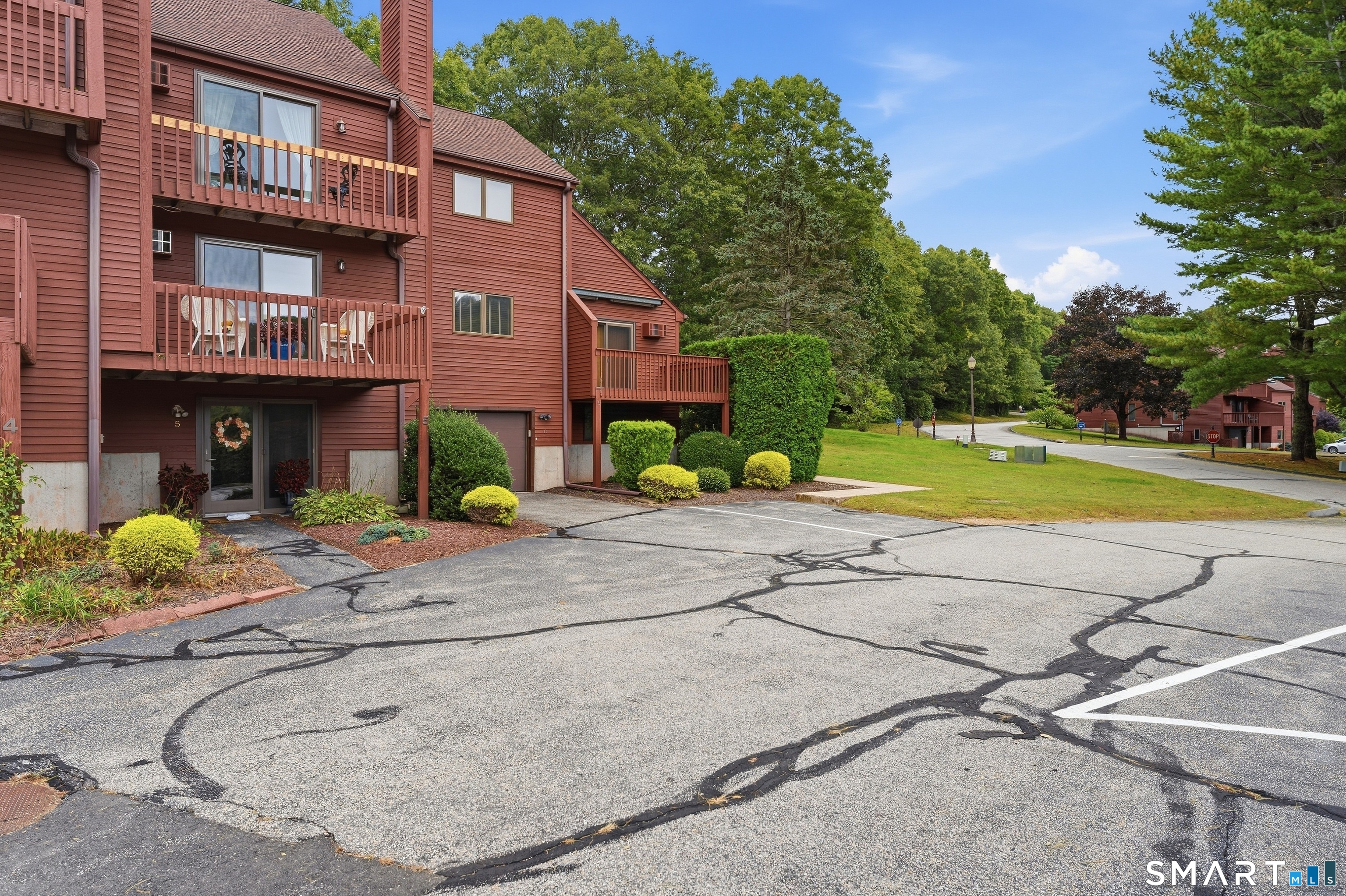 97 West Main Street East Lyme CT 06357